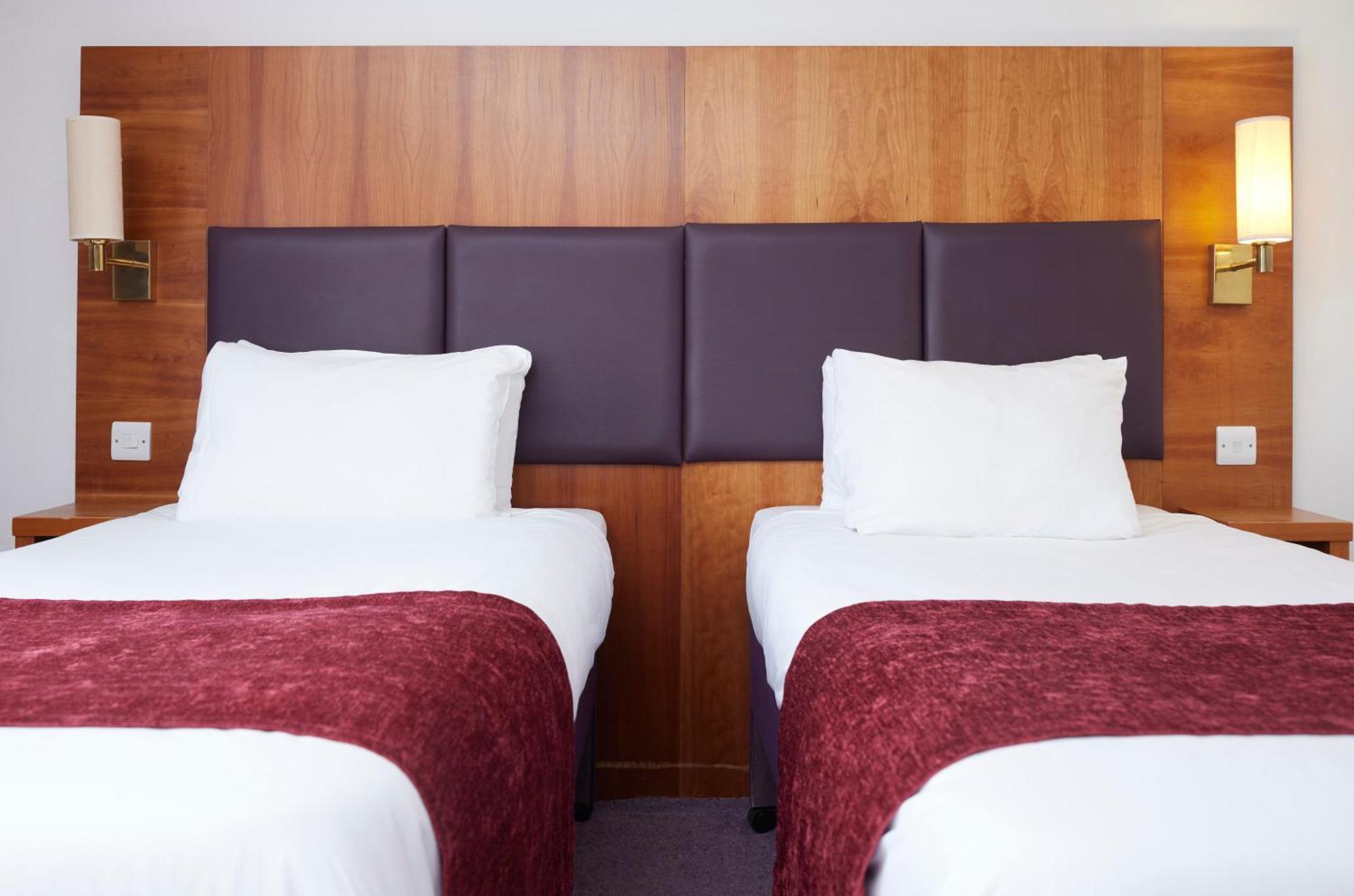 Hotel Crossroads By Chef & Brewer Collection Weedon Bec Exterior foto